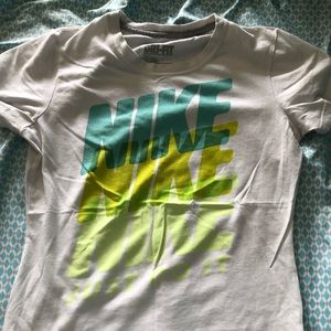 Nike T-shirt